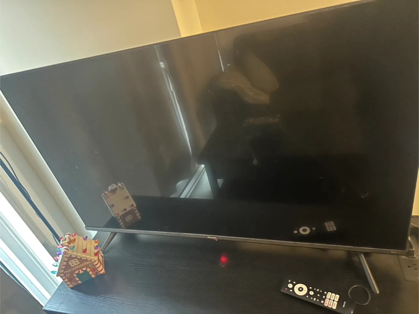 Hisense 43” 4K Google TV – Excellent Condition