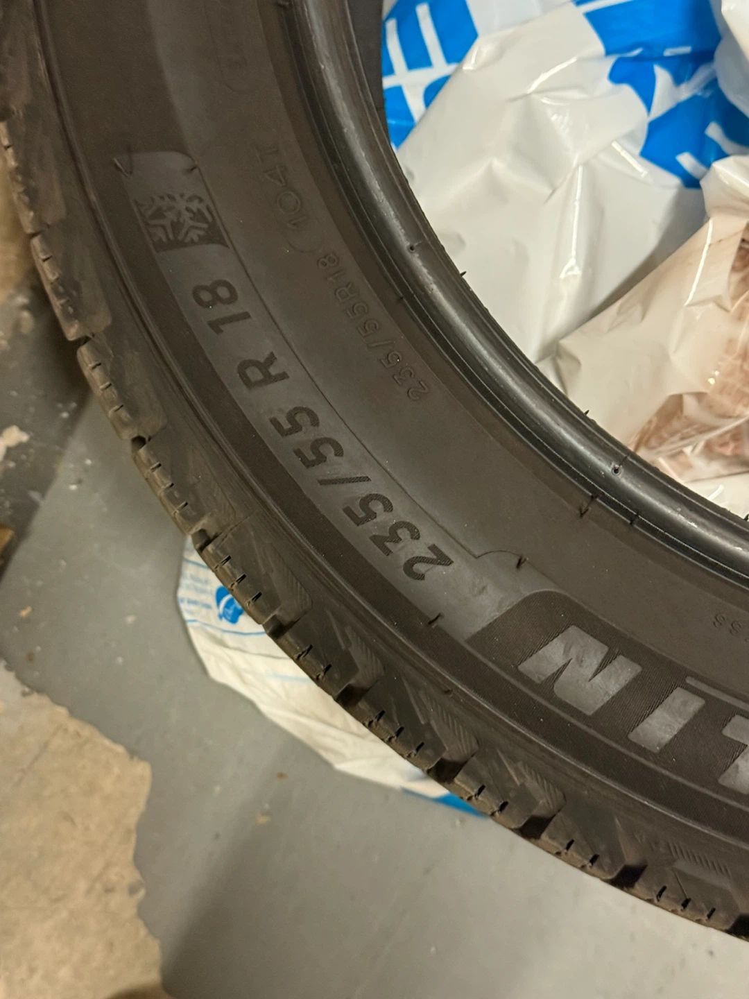 Michelin X-Ice Snow SUV Tire 235/55R18 - photo 2