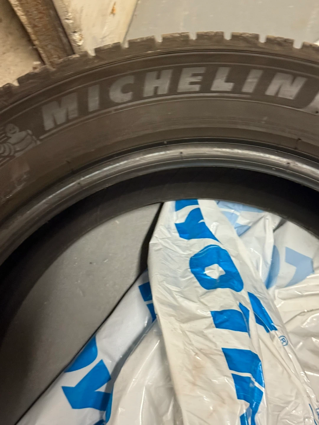 Michelin X-Ice Snow SUV Tire 235/55R18 - photo 4