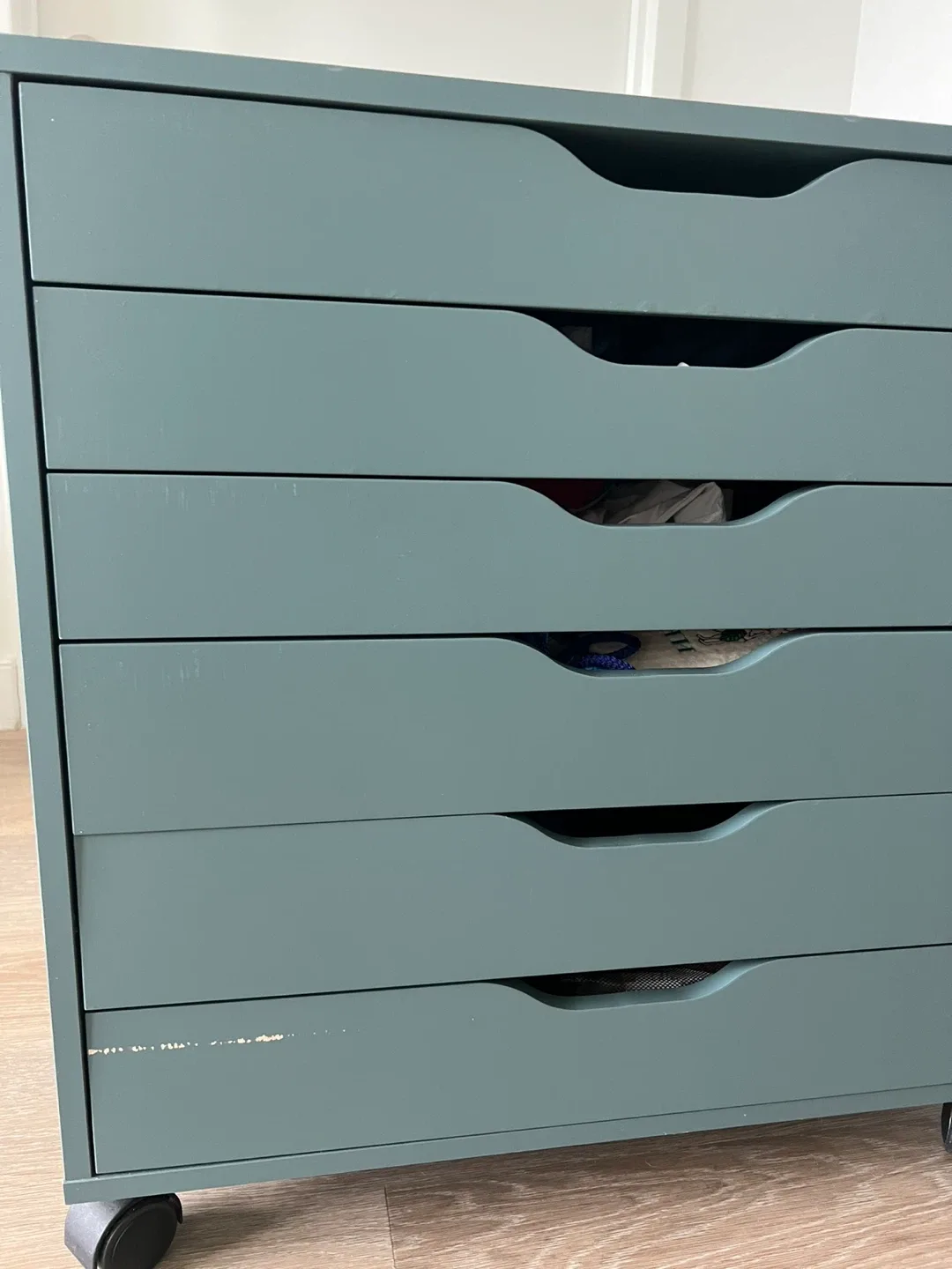 Drawer Unit on Casters 26”x26” image indicator(3)