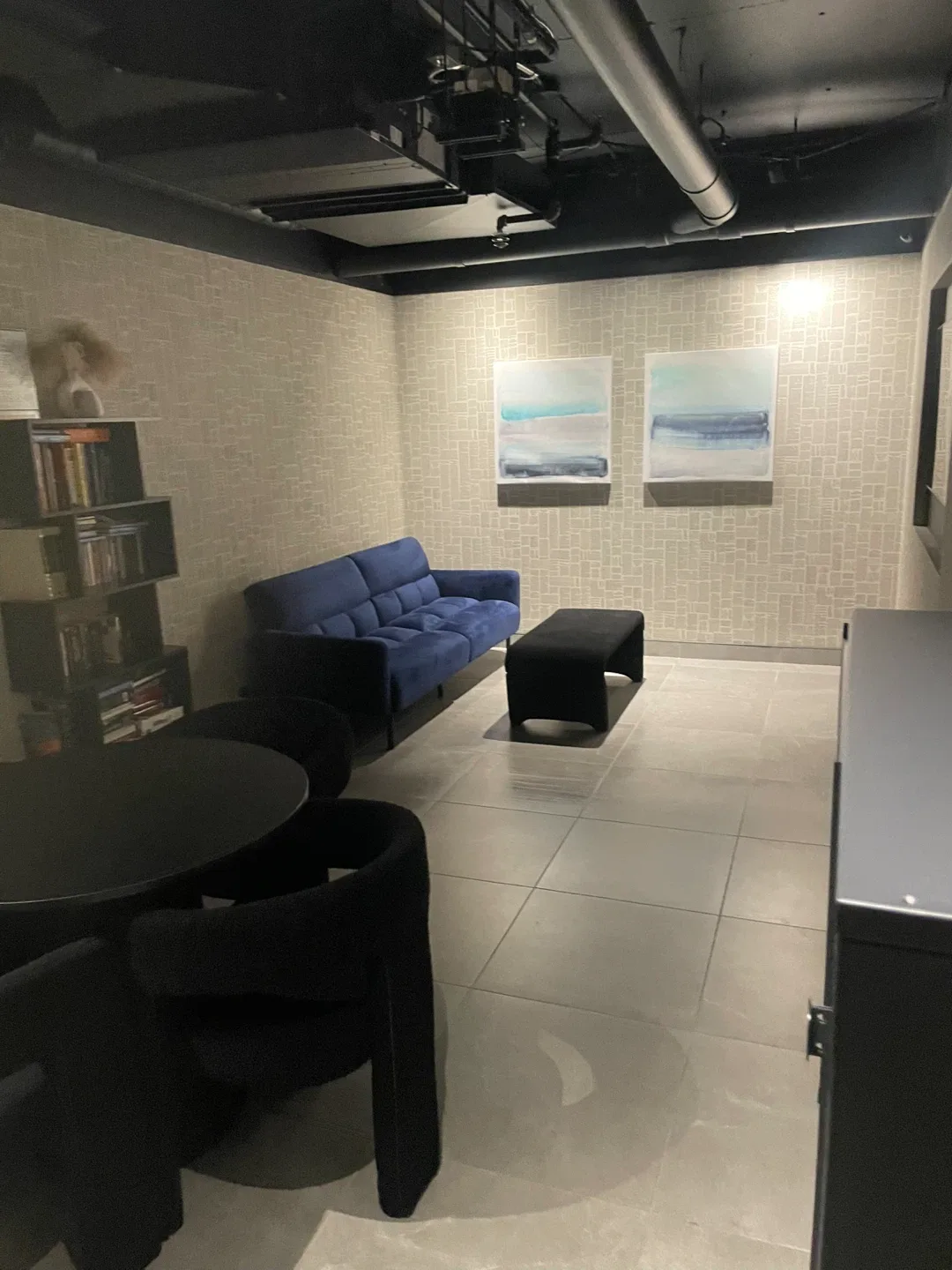 Room for rent image indicator(7)