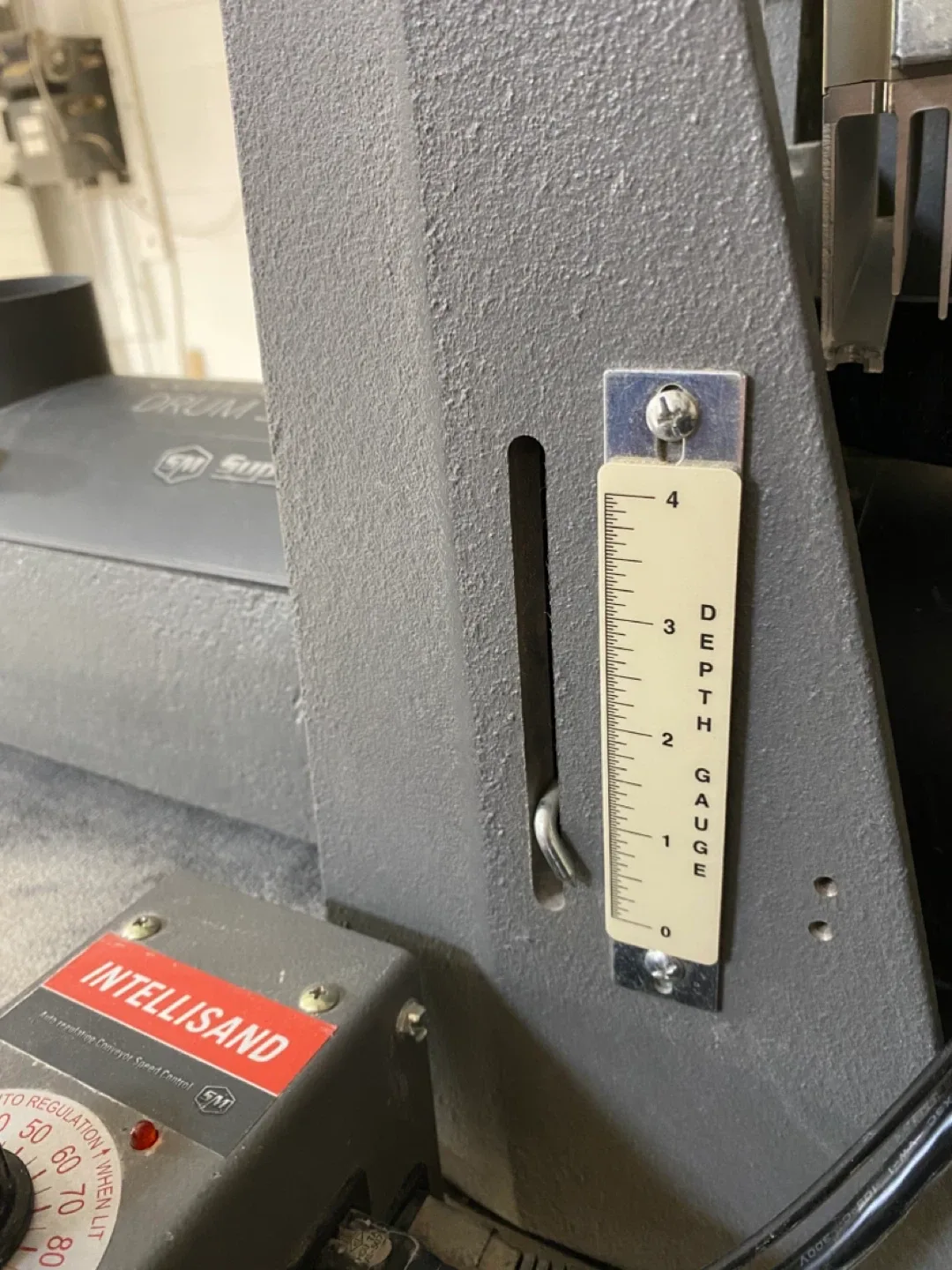 SuperMax 19-38 Combo Brush/Drum Sander image indicator(7)