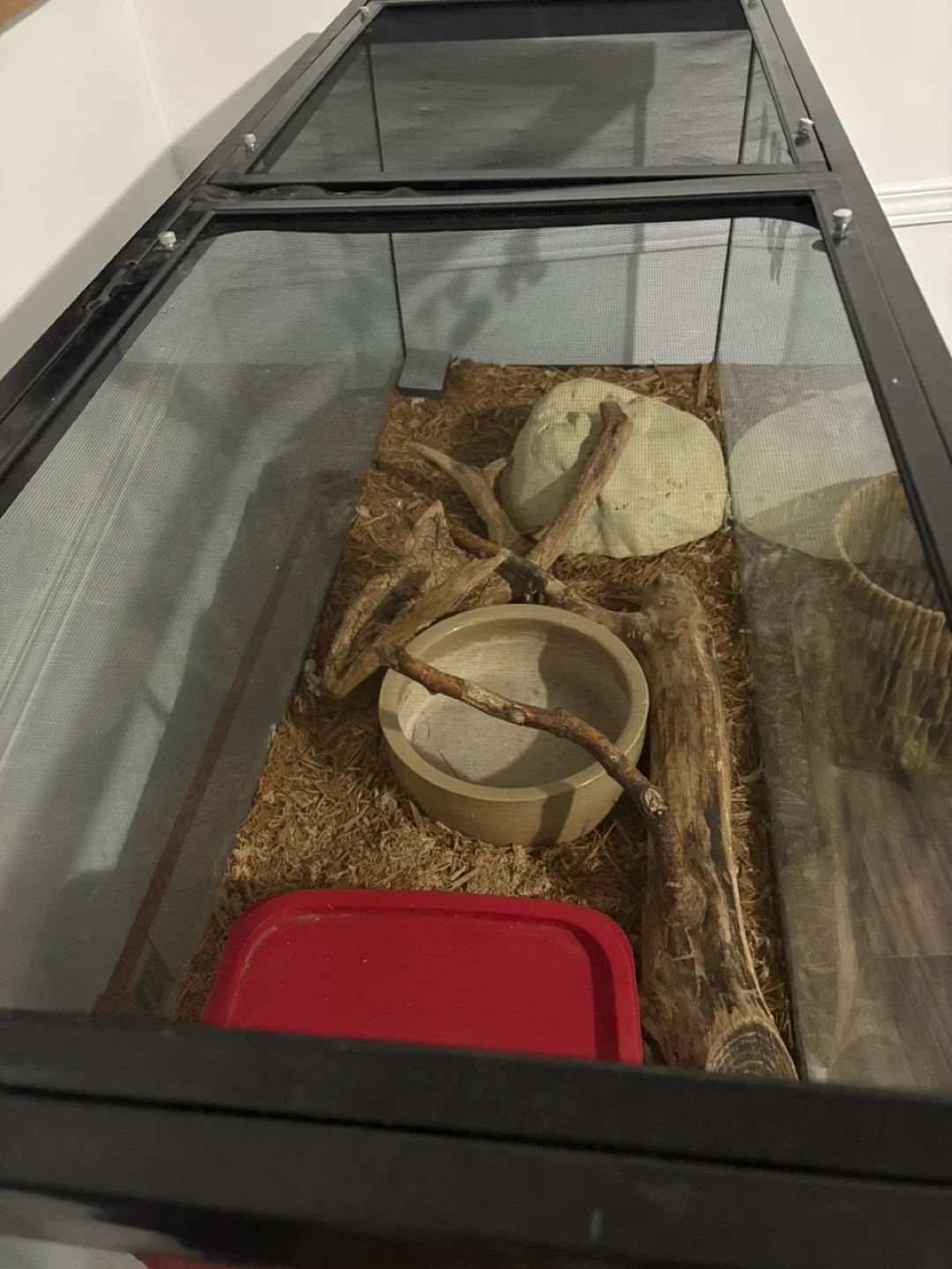 Reptile Enclosure with Accessories image indicator(2)