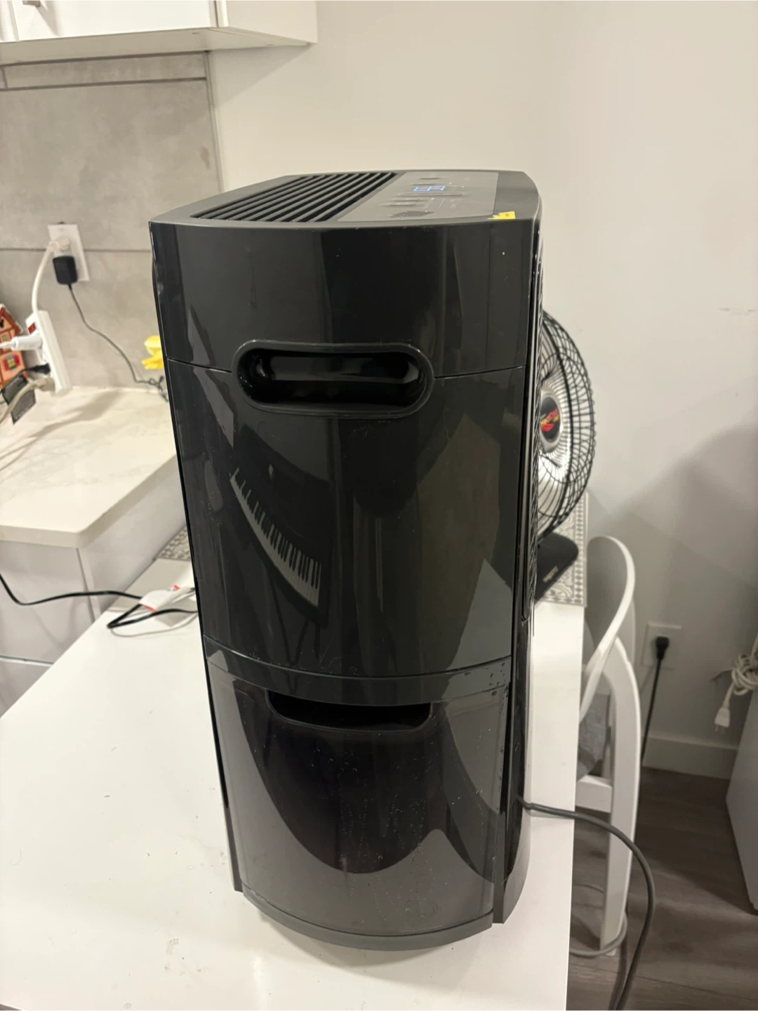 LG PuriCare Dehumidifier - Black - photo 4