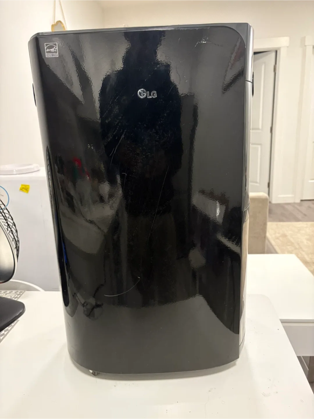 LG PuriCare Dehumidifier - Black image indicator(3)