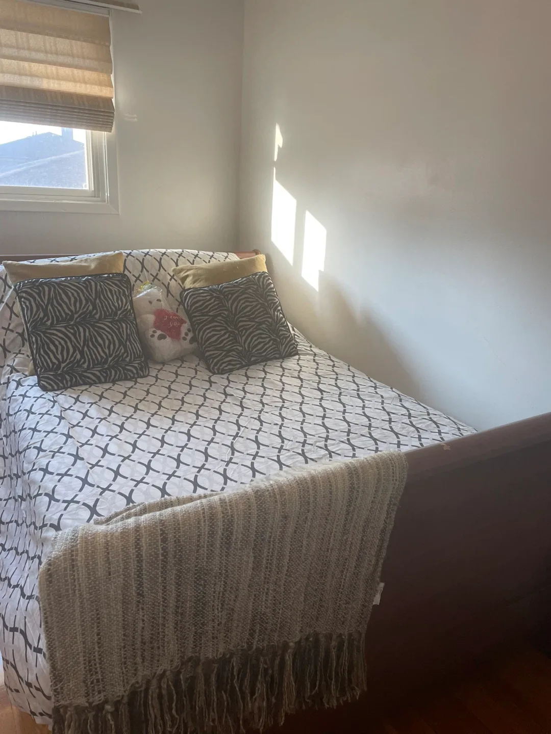 Furnished rooms for rent