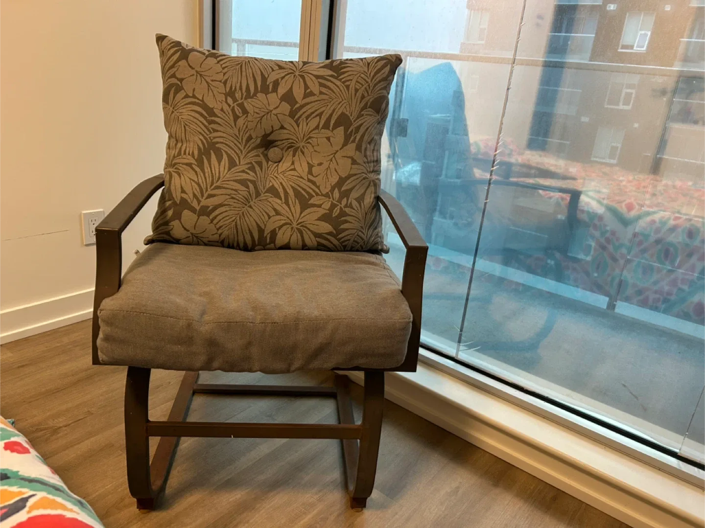 Accent Chair with Cushion