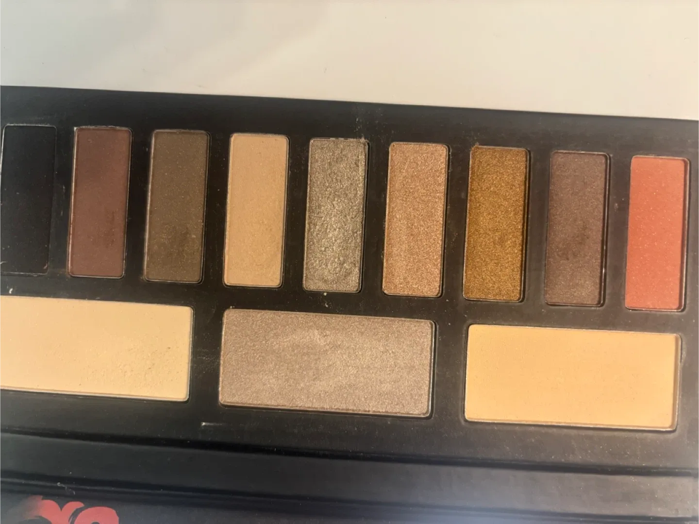 Kat Von D Monarch Eyeshadow Palette image indicator(5)
