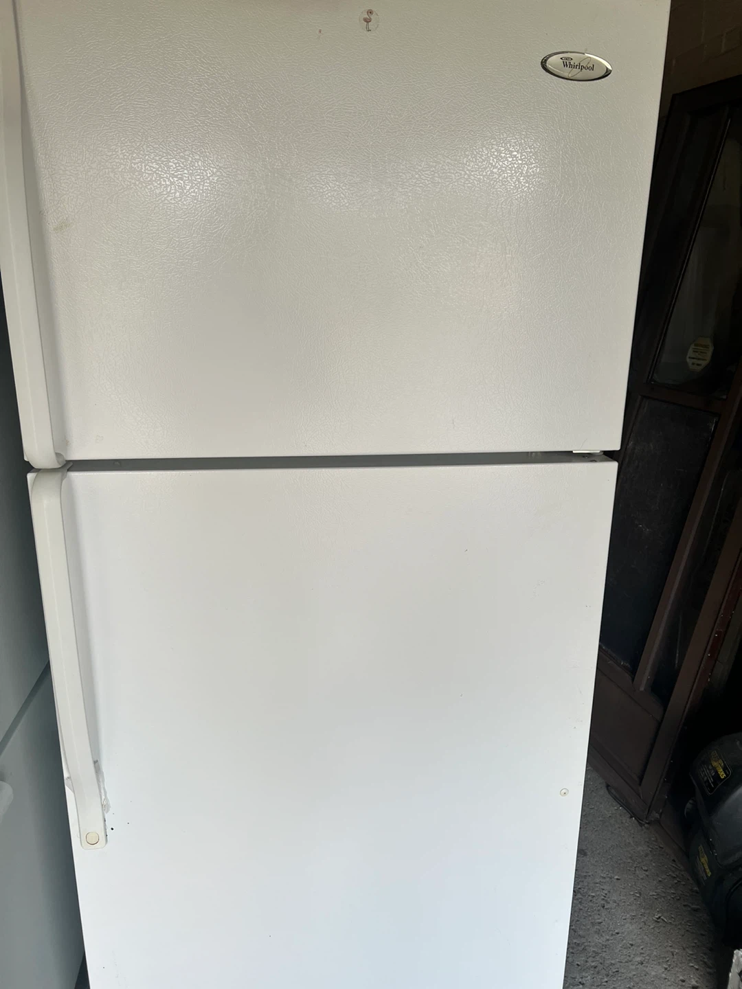 Good condition Whirlpiol 28‘ fridge $160 - photo 2
