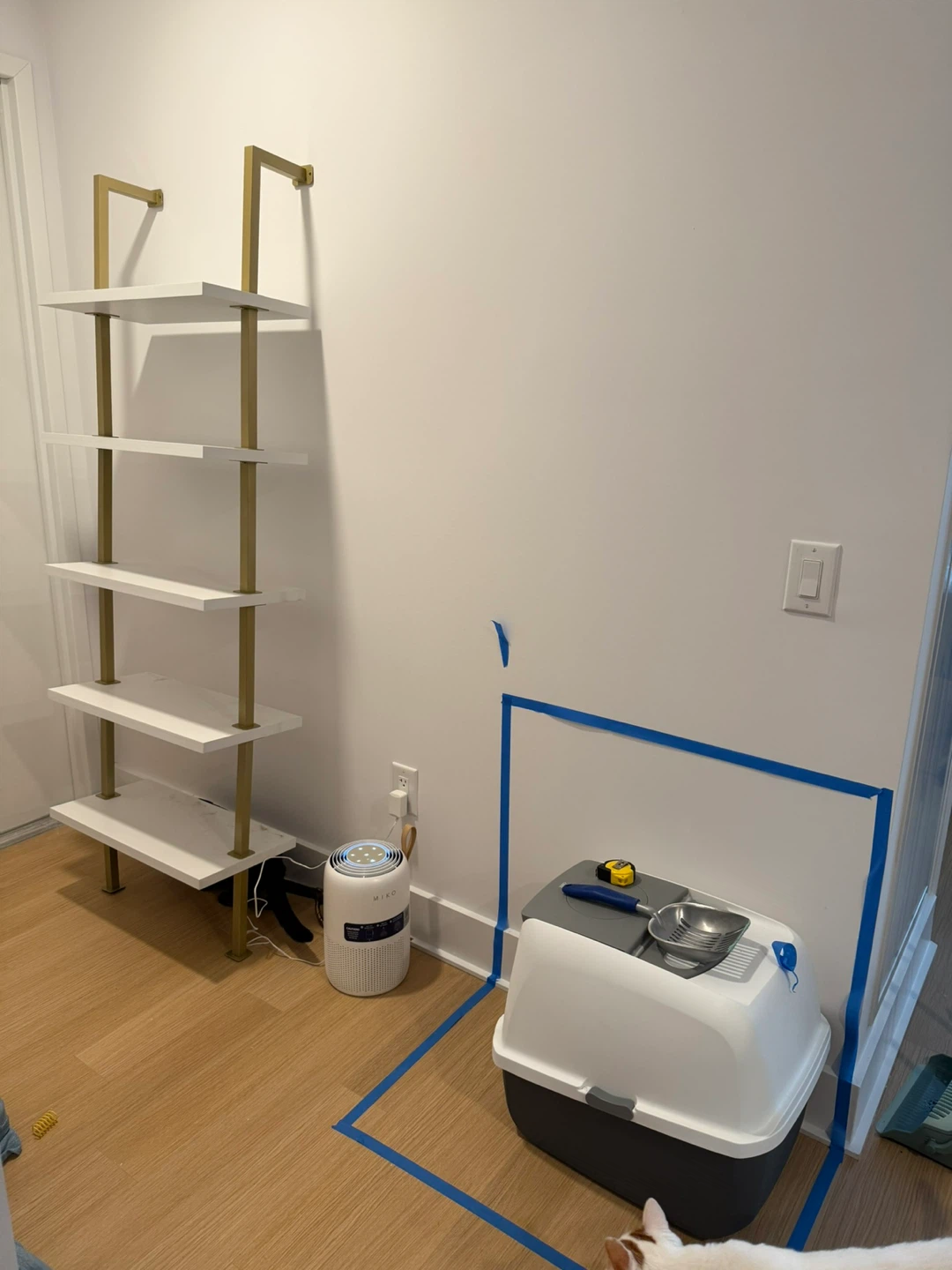 Nathan James 5-Shelf Ladder Bookshelf - White & Gold - photo 2