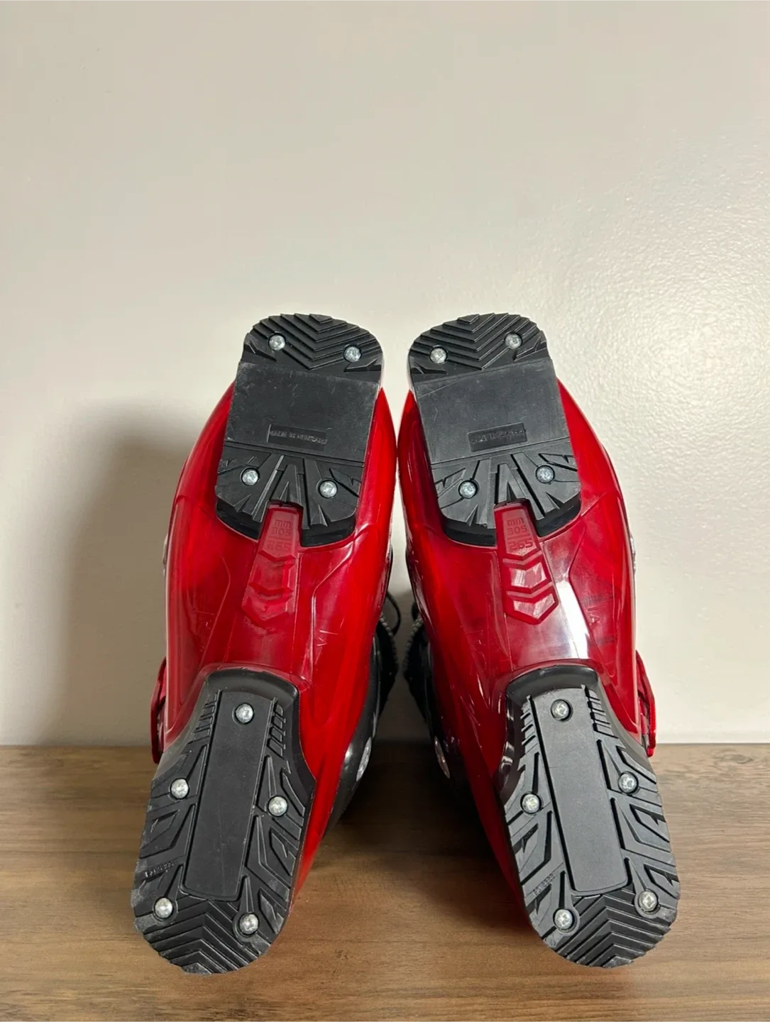 Nordica Transfire R3 Ski Boots Size 26.5 - Pre-season Deal! image indicator(4)