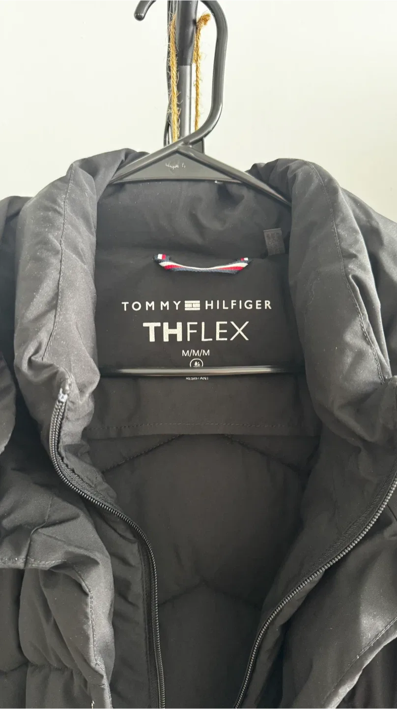 Tommy Hilfiger Women’s Winter Coat - Size M image indicator(3)