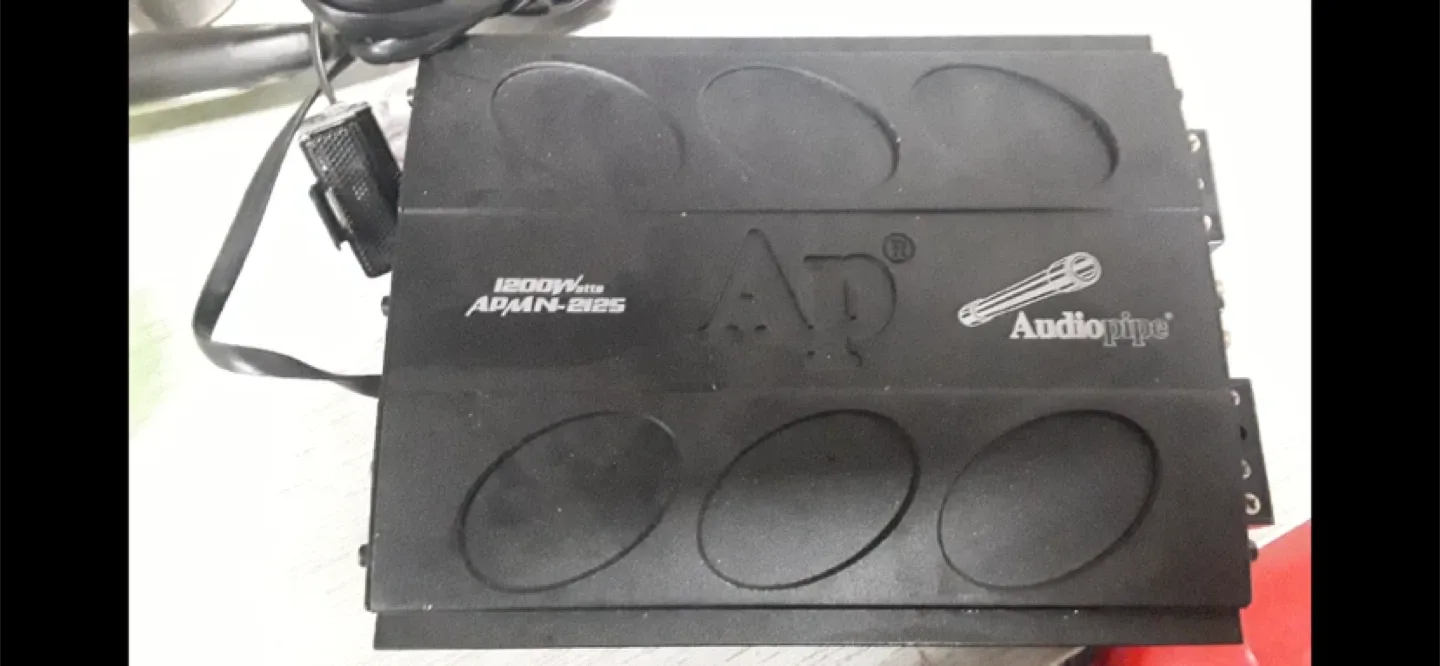 Kicker Comp Subwoofer & AudioPipe APMN-2125 Amp