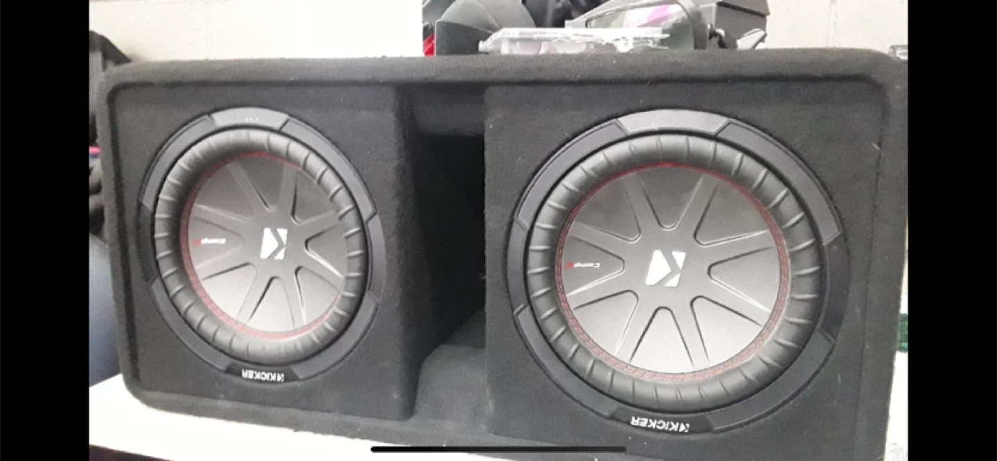Kicker Comp Subwoofer & AudioPipe APMN-2125 Amp - photo 2