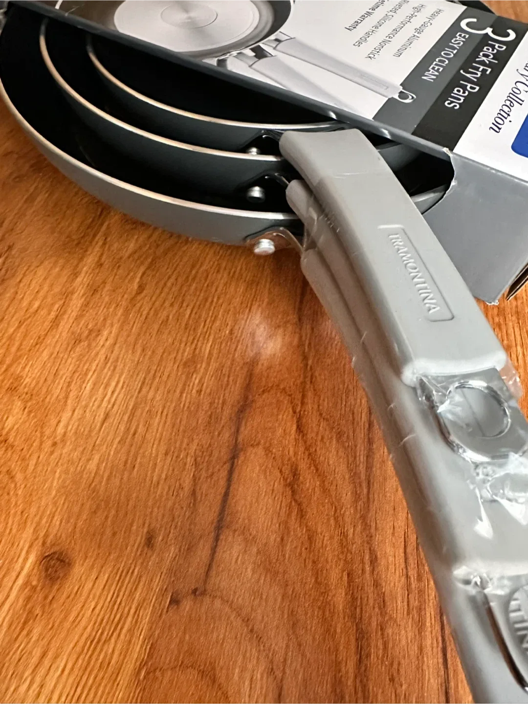 Tramontina 3-Pack Fry Pans - New image indicator(2)