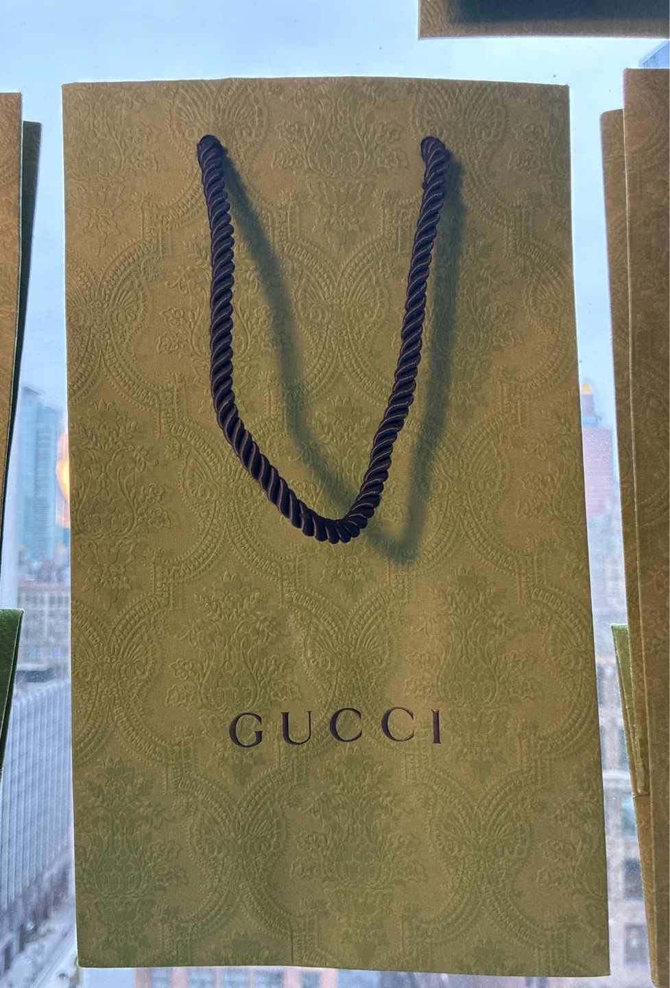 Gucci Accessories Gift box w. Gucci Gift Bow & Gucci Gift Bags image indicator(5)