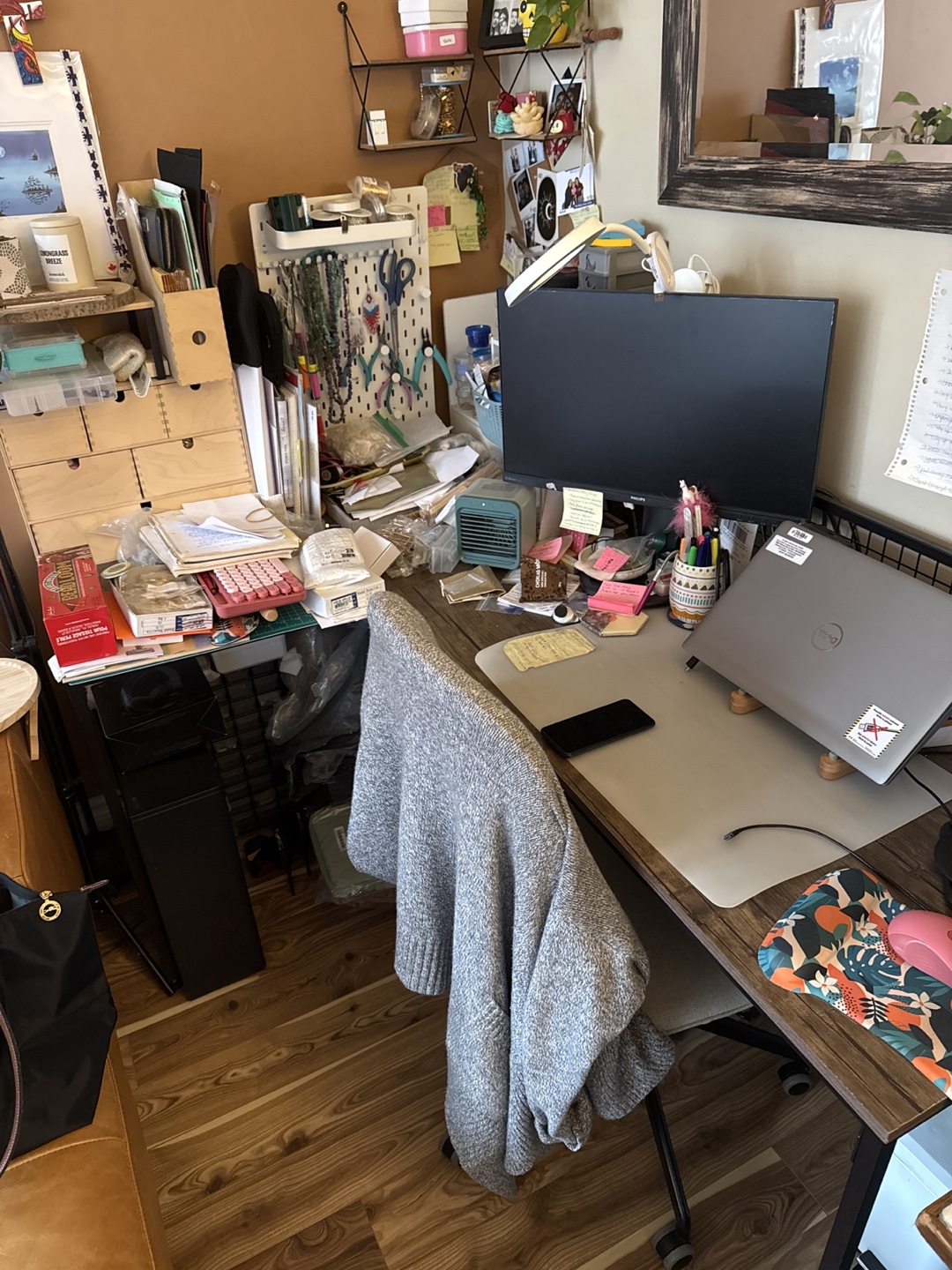 L-Shaped Corner Desk with Metal Frame - photo 5