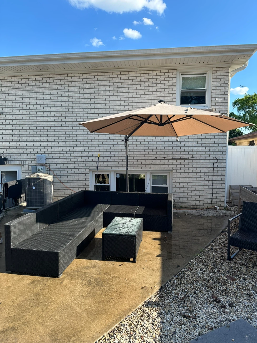 Outdoor Patio Furniture Set & Umbrella
