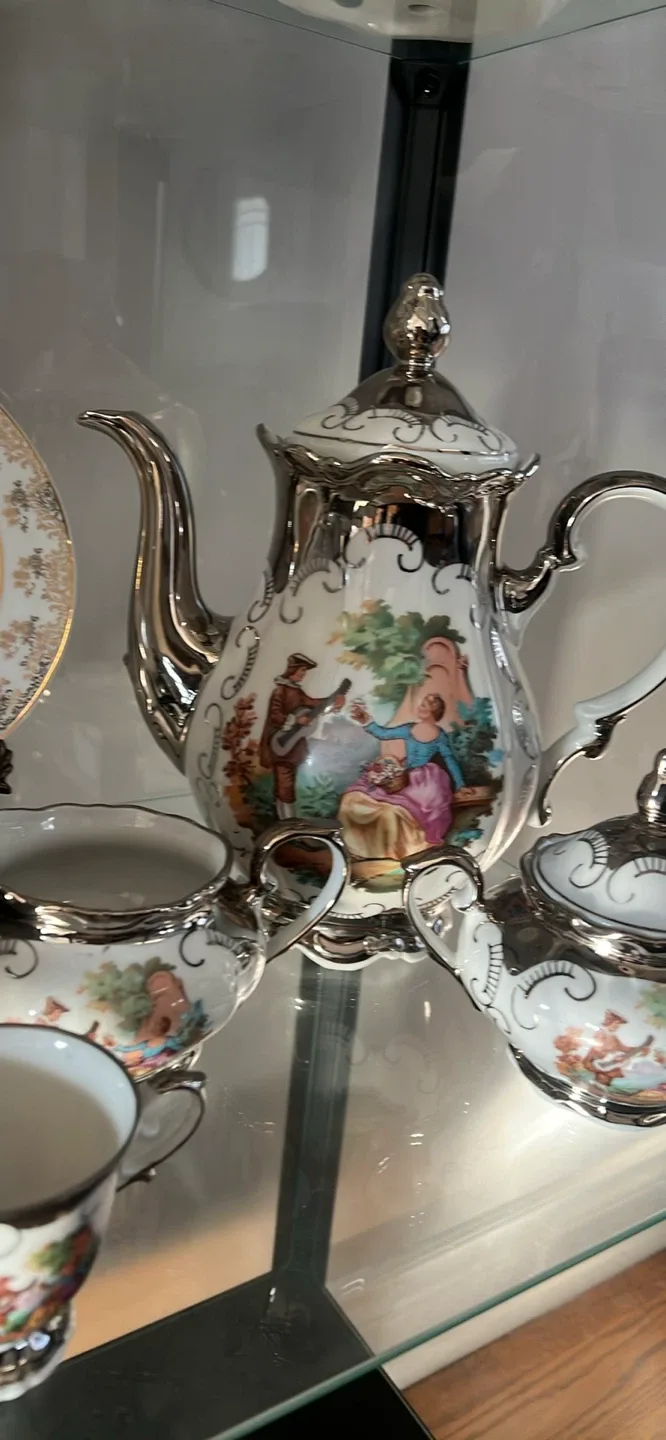 Hutschenreuther Tirschenreuth Tea Set