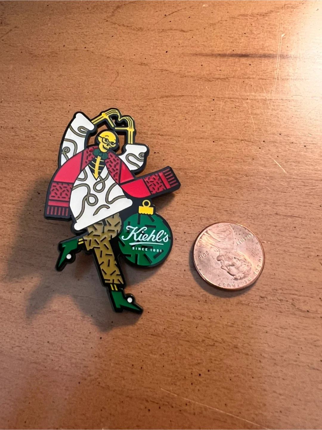 Kiehl's Tote Bag and Enamel Pin Bundle image indicator(4)