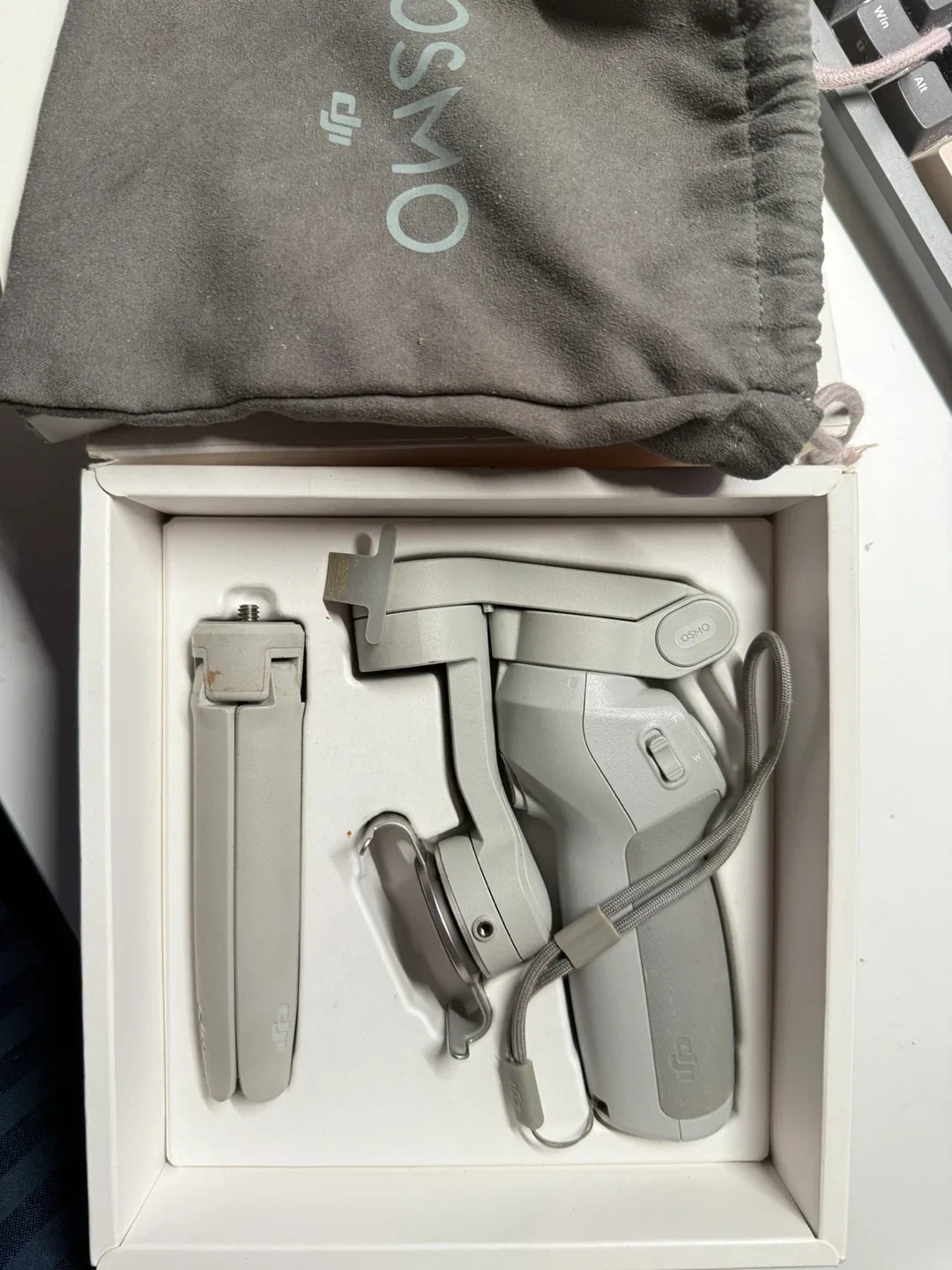 DJI Osmo Mobile 4 Gimbal Stabilizer