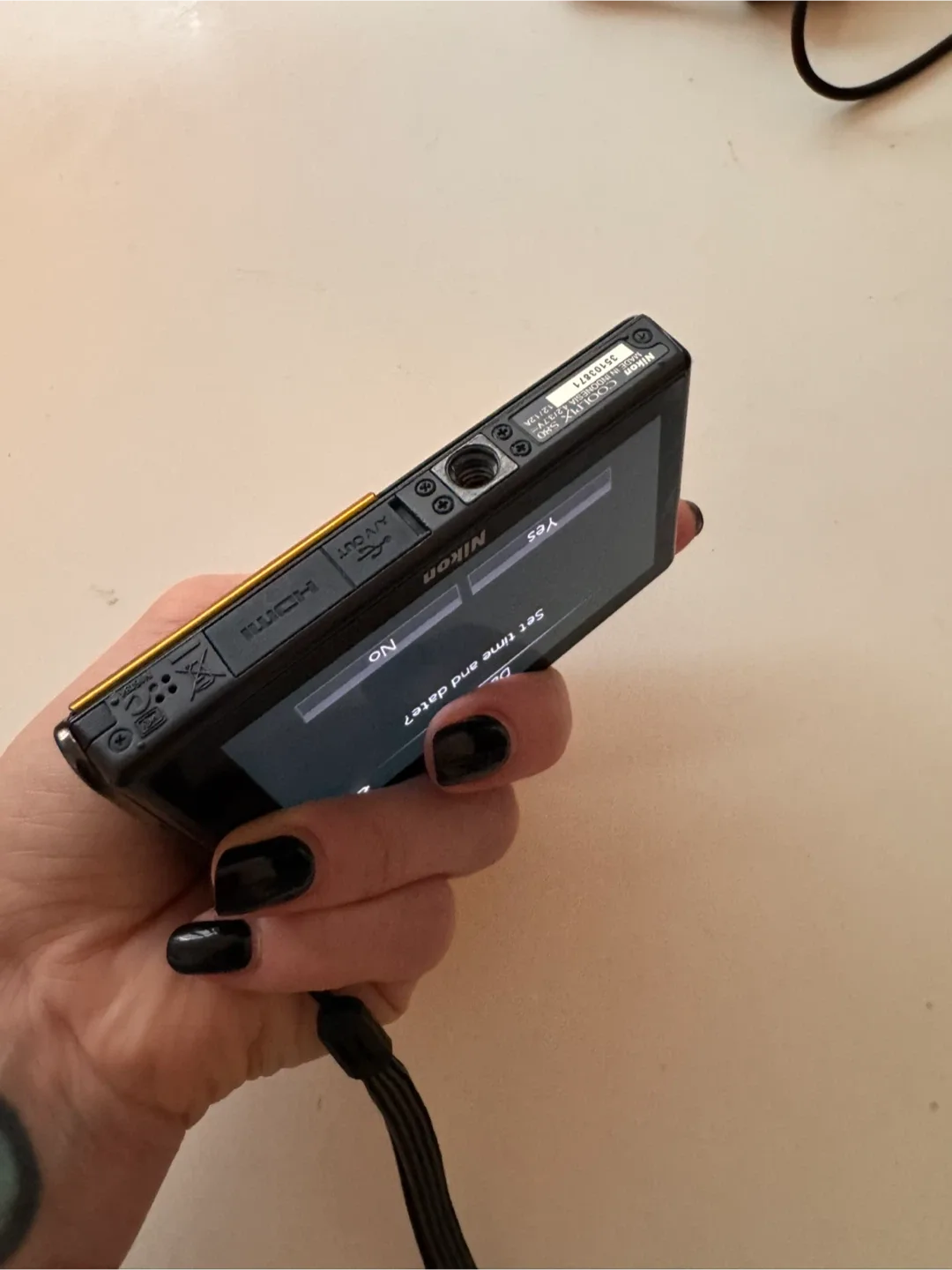 Nikon COOLPIX S6100 14.1 MP Digital Camera - Orange image indicator(6)