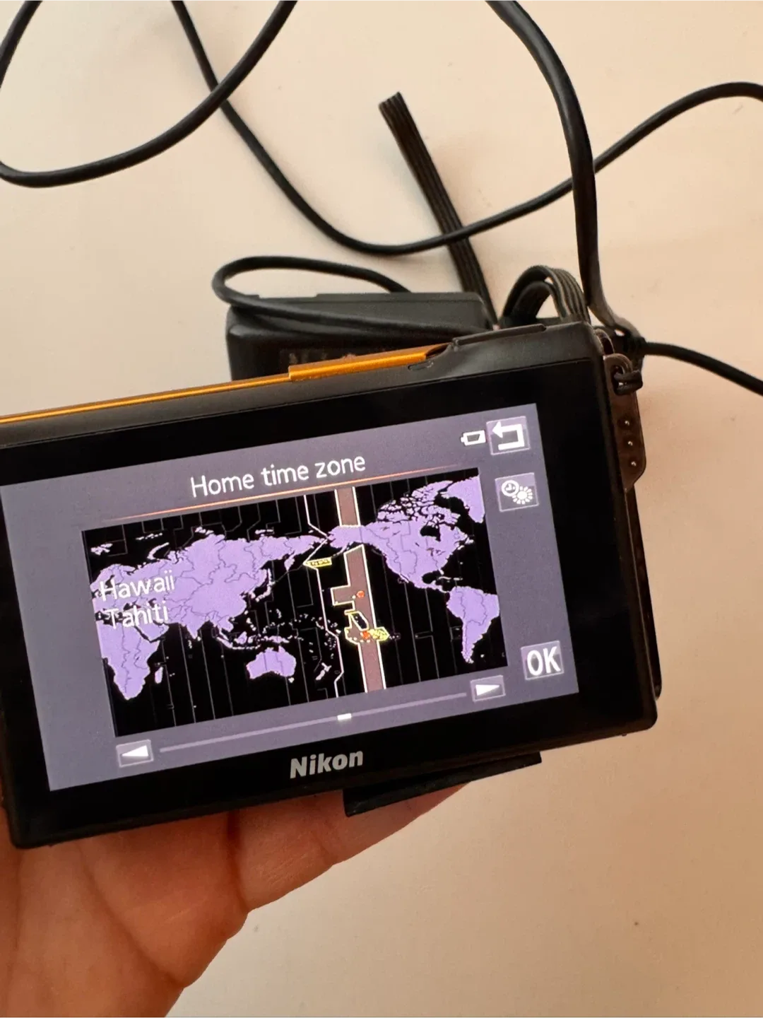 Nikon COOLPIX S6100 14.1 MP Digital Camera - Orange image indicator(9)