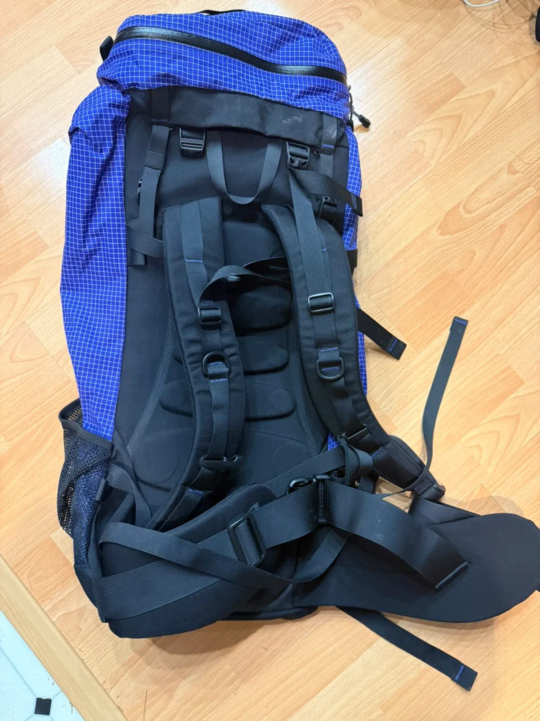 Mountain Equipment Co-op Backpack image indicator(3)