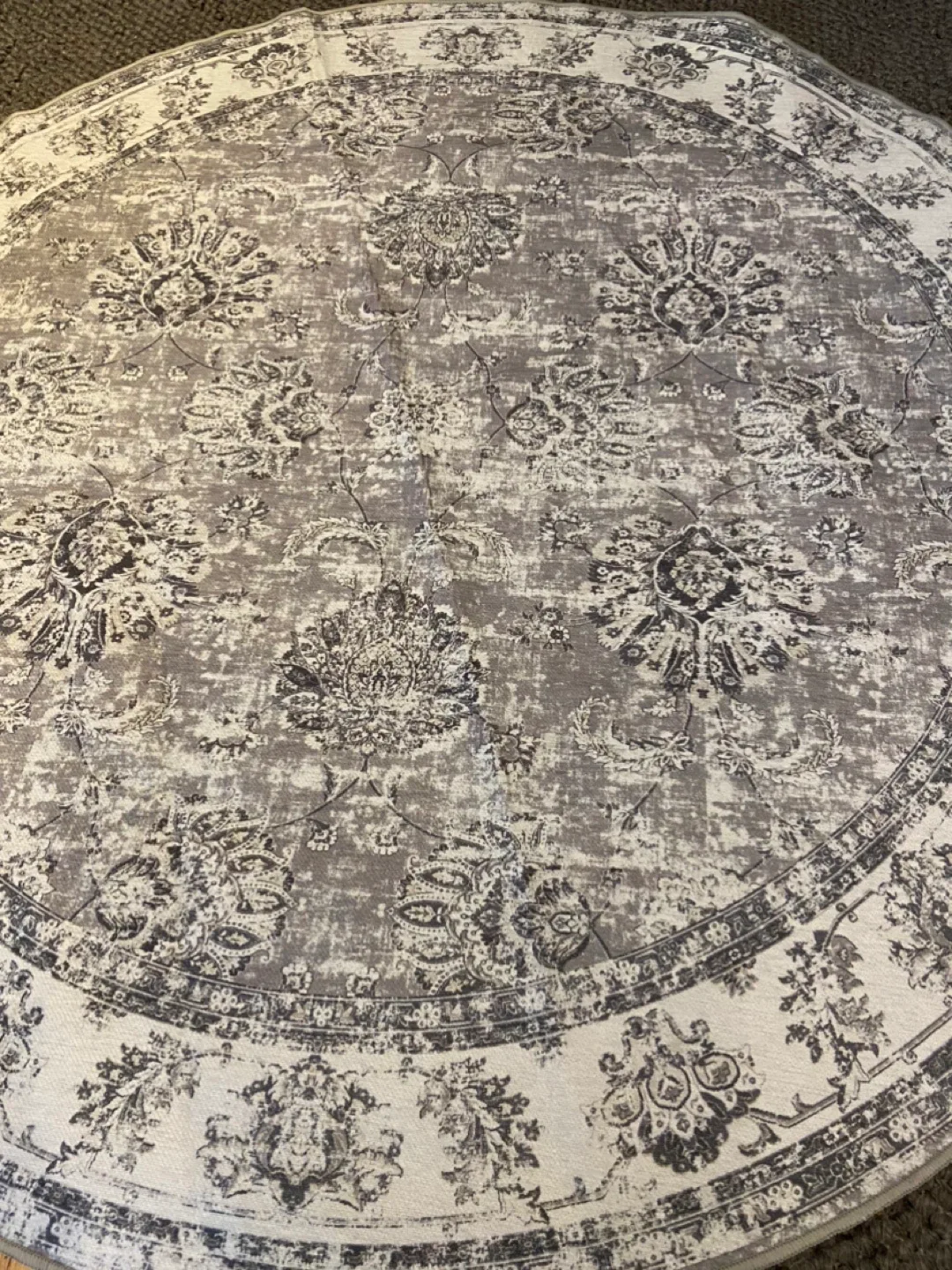 New 5’ Round Area Rug Washable Distressed Grey image indicator(6)