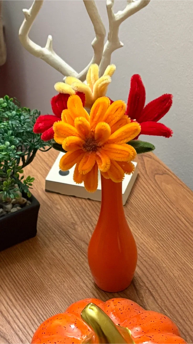 CUSTOM Handmade Pipe Cleaner Flower Arrangements