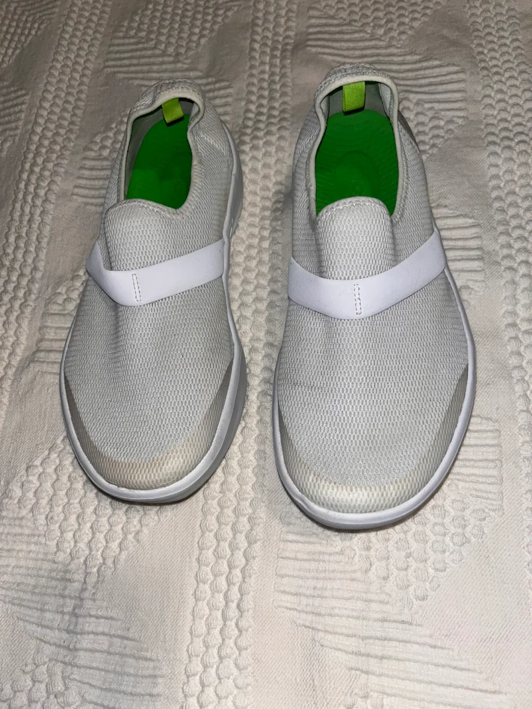 OOFOS OOmg Low Mesh Shoes - White