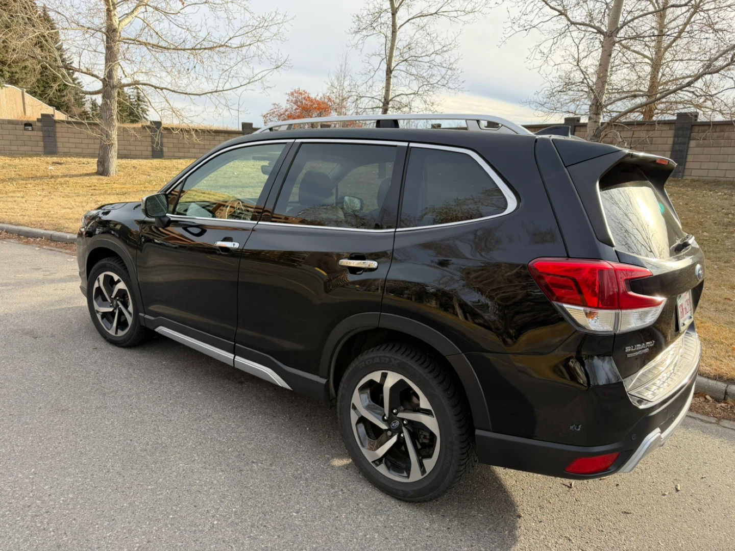 2022 Subaru Forester Premier - Low Mileage! - photo 2