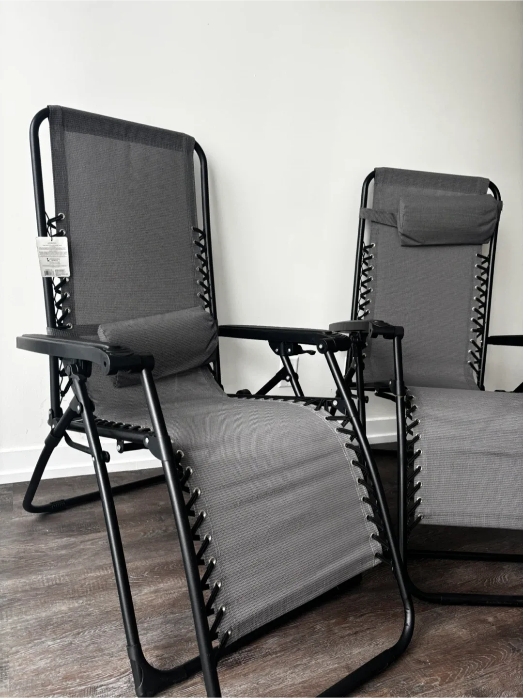 Set of Two Zero Gravity Lounge Chairs image indicator(2)
