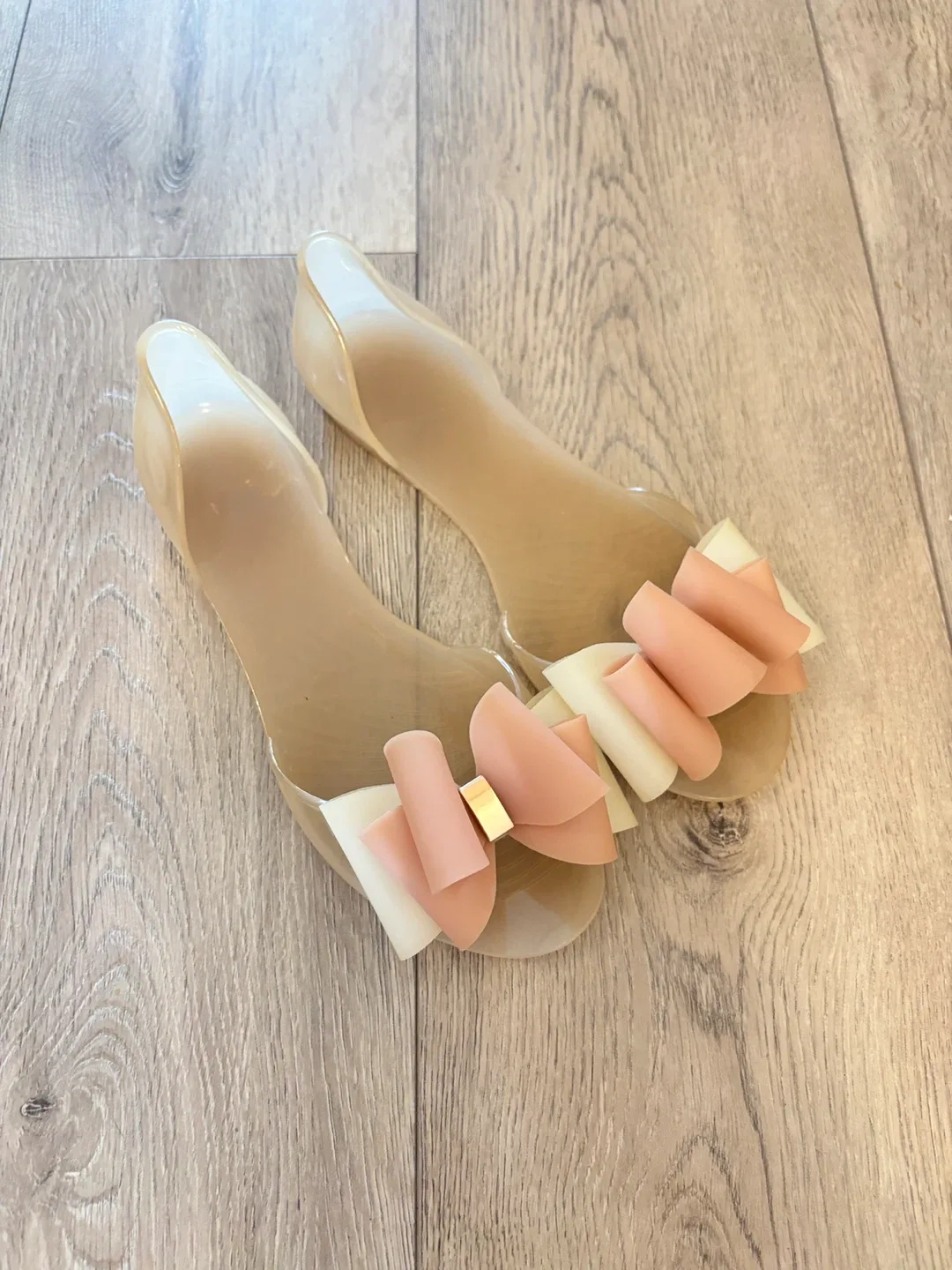 Melissa Clear Jelly Flats with Bows, Size 7.5 image indicator(2)