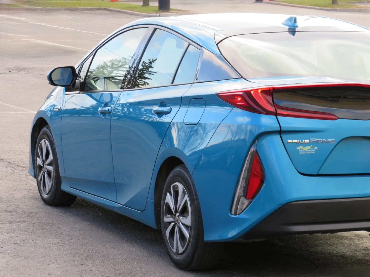 2018 Toyota Prius Prime image indicator(4)