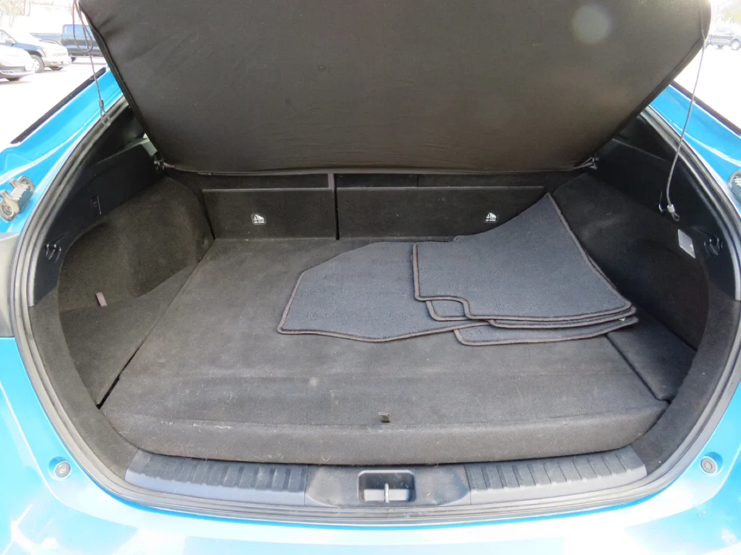 2018 Toyota Prius Prime image indicator(10)