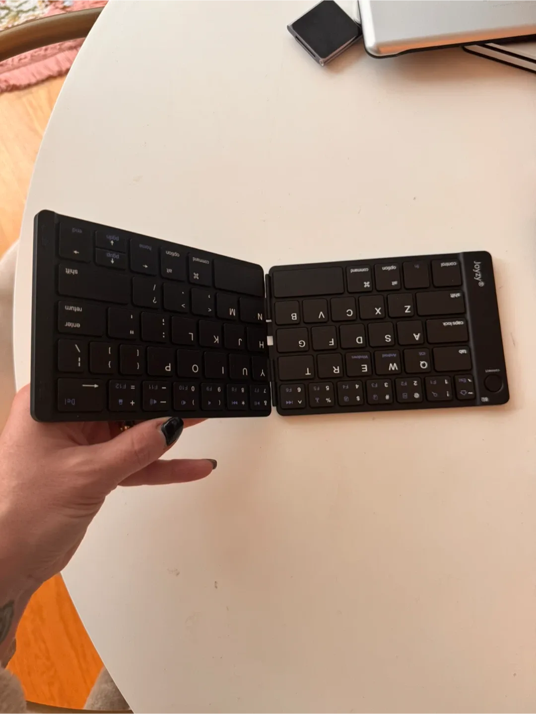 Bluetooth Folding Keyboard w charger