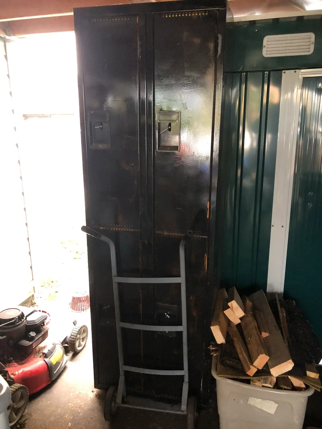 Used Metal Locker image indicator(2)