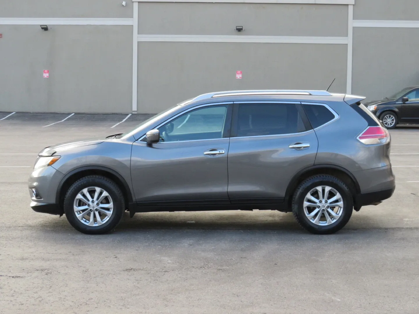 2016 Nissan Rogue SUV image indicator(5)