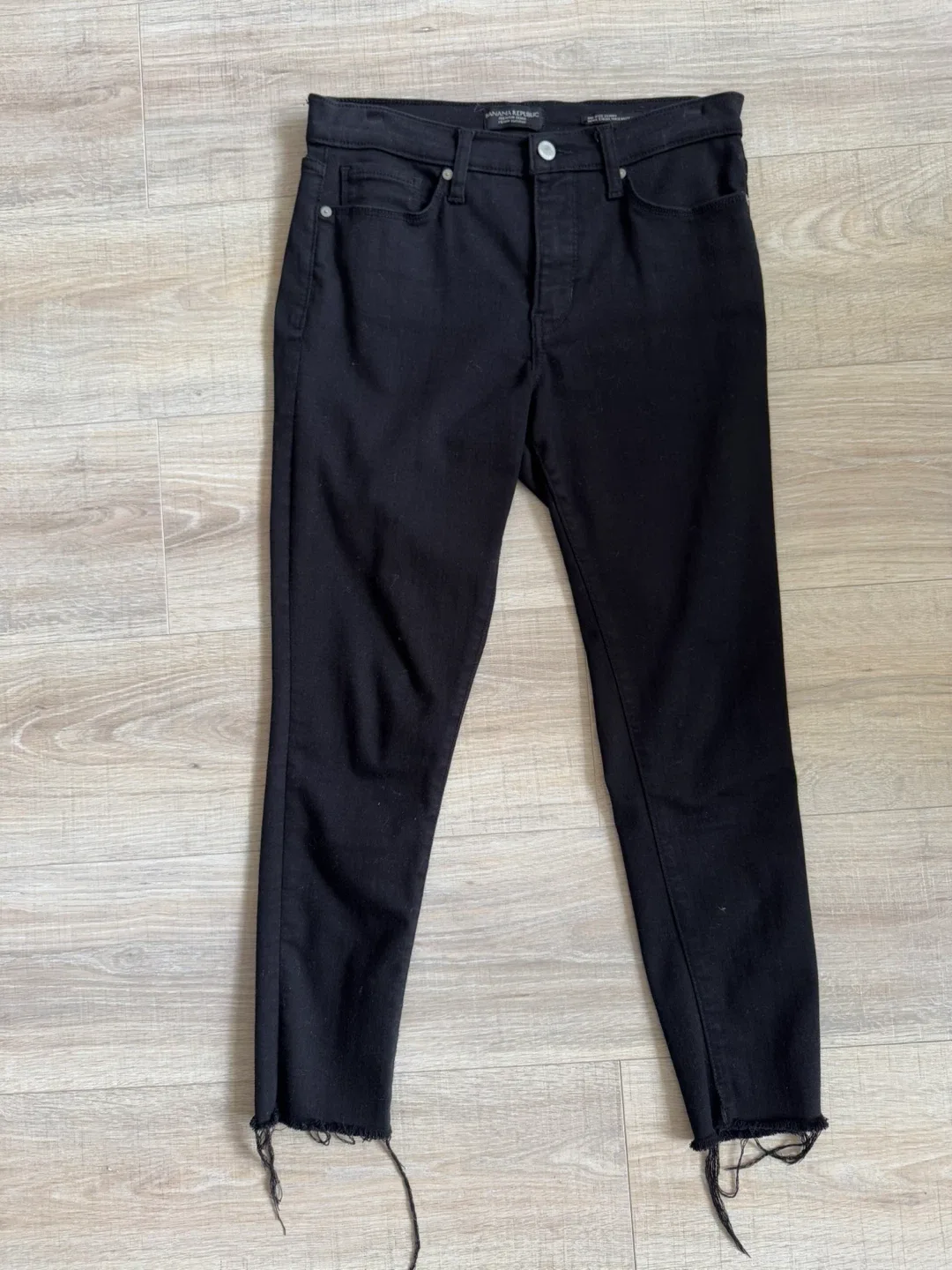 Banana Republic Black Mid-Rise Skinny Jeans - Size 29