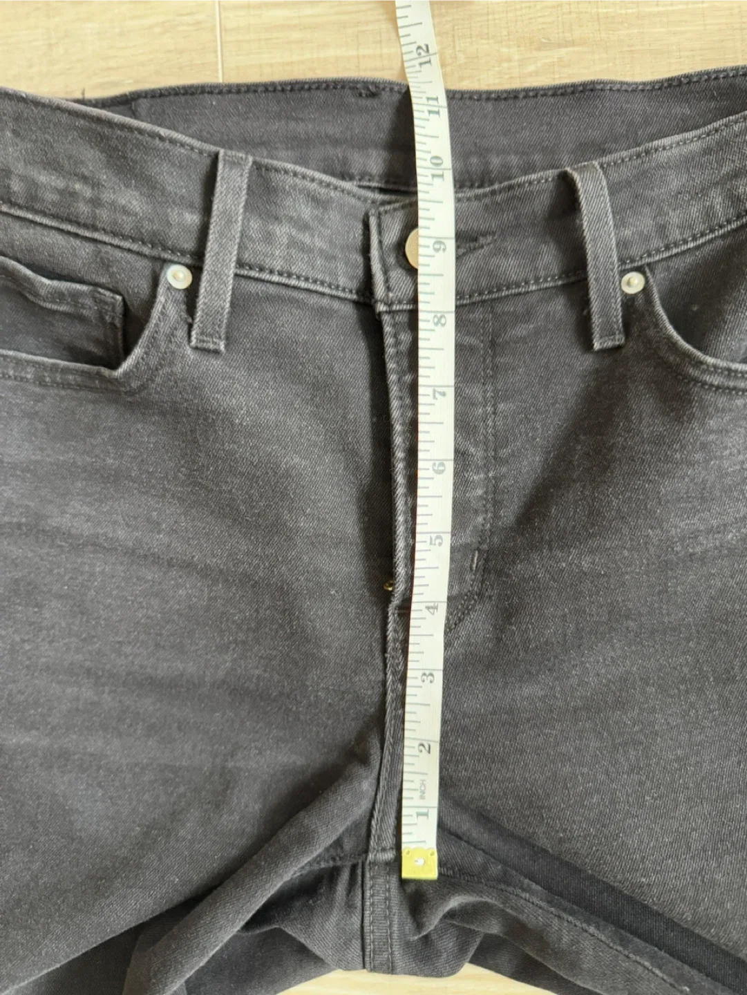 Levi's Black Jeans, Size 26 image indicator(3)