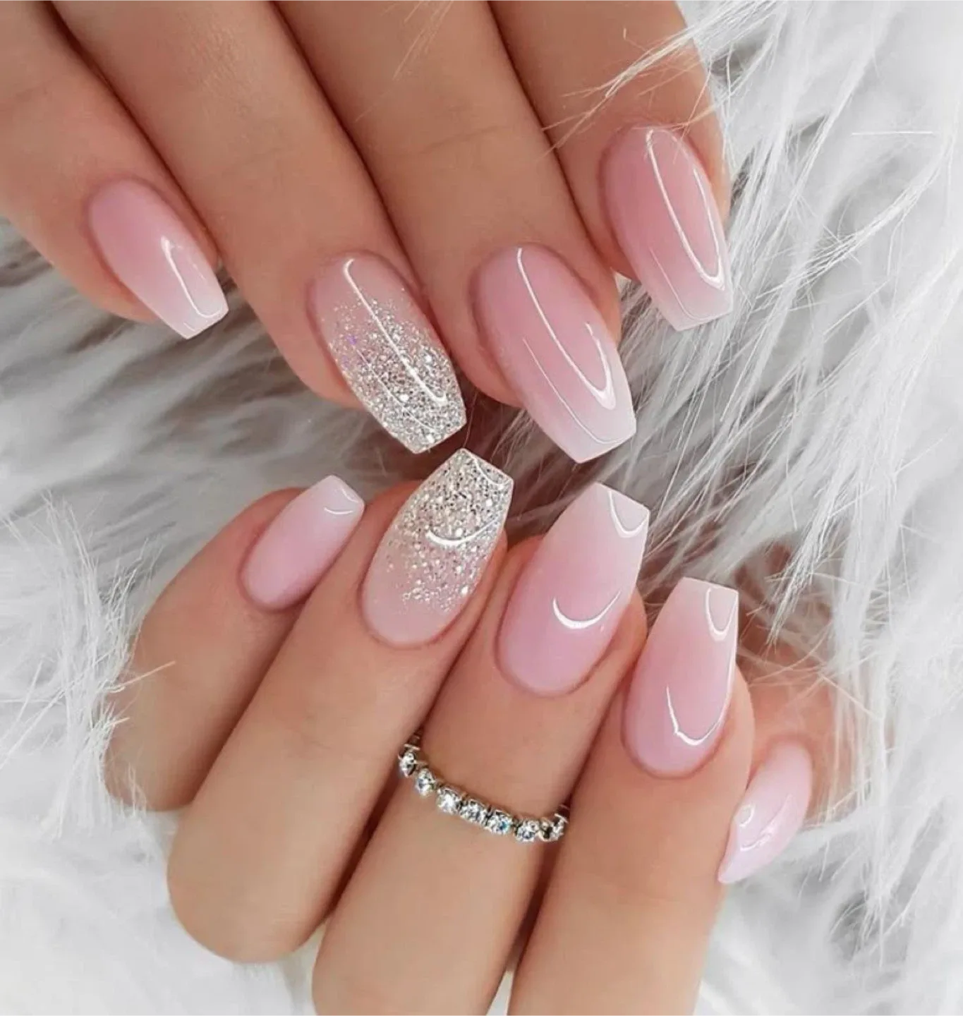 Je offre le service de beauté image indicator(4)