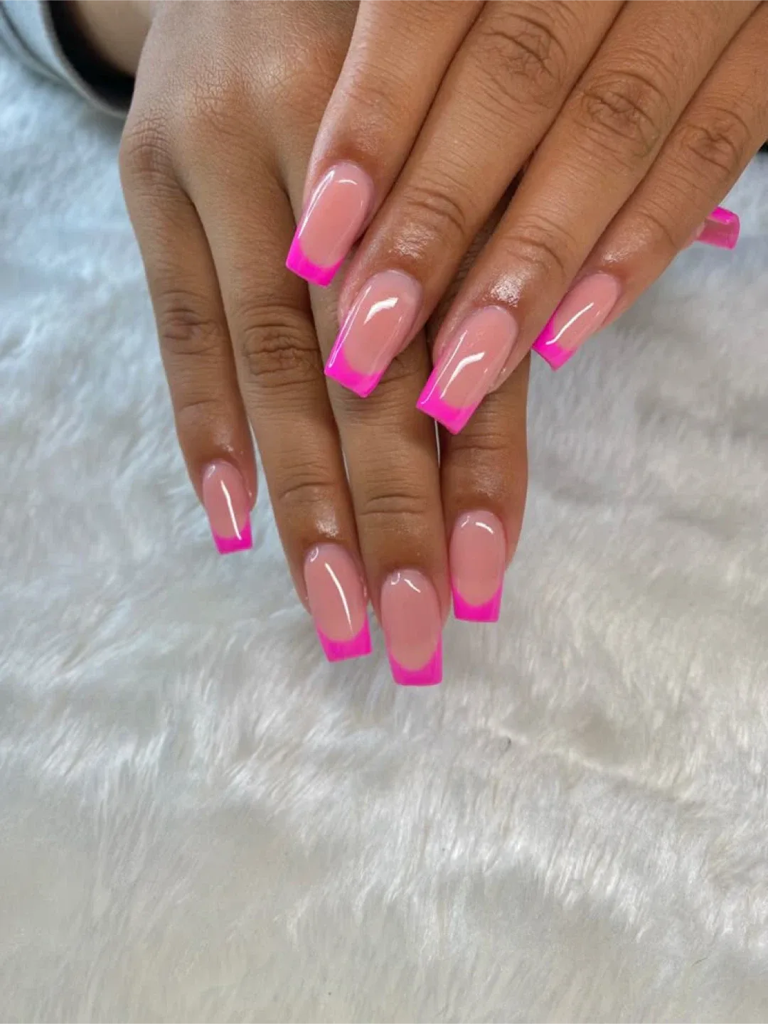 Je offre le service de beauté image indicator(7)