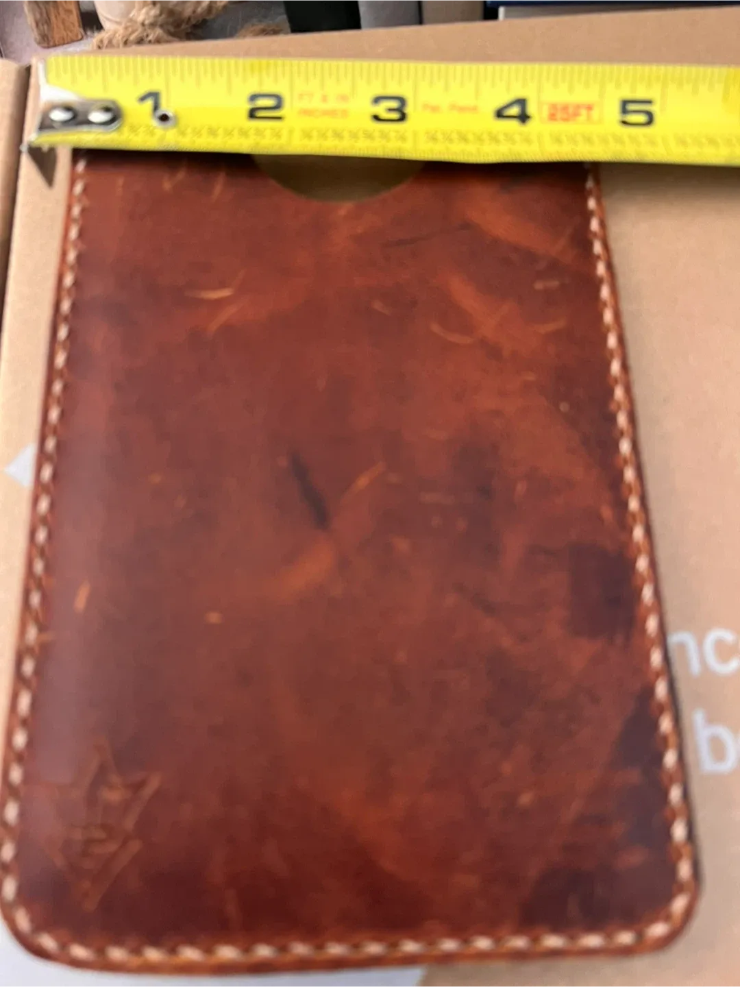 Handcrafted Leather Card Holder image indicator(3)