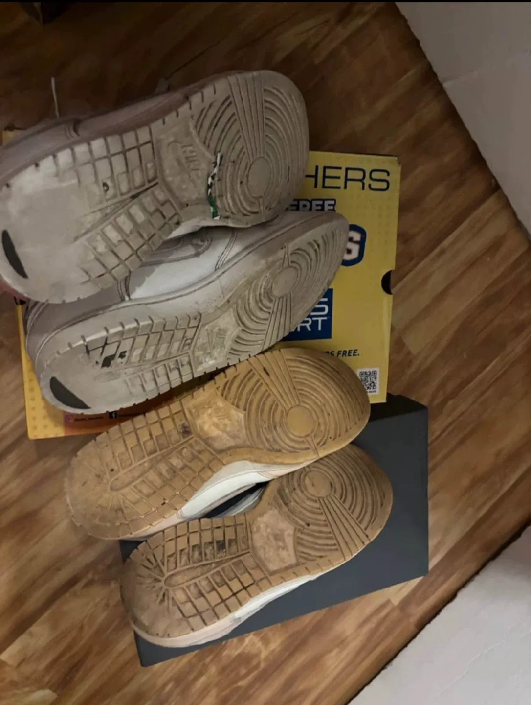 Used Nike Dunk Low Sneakers - image indicator(4)