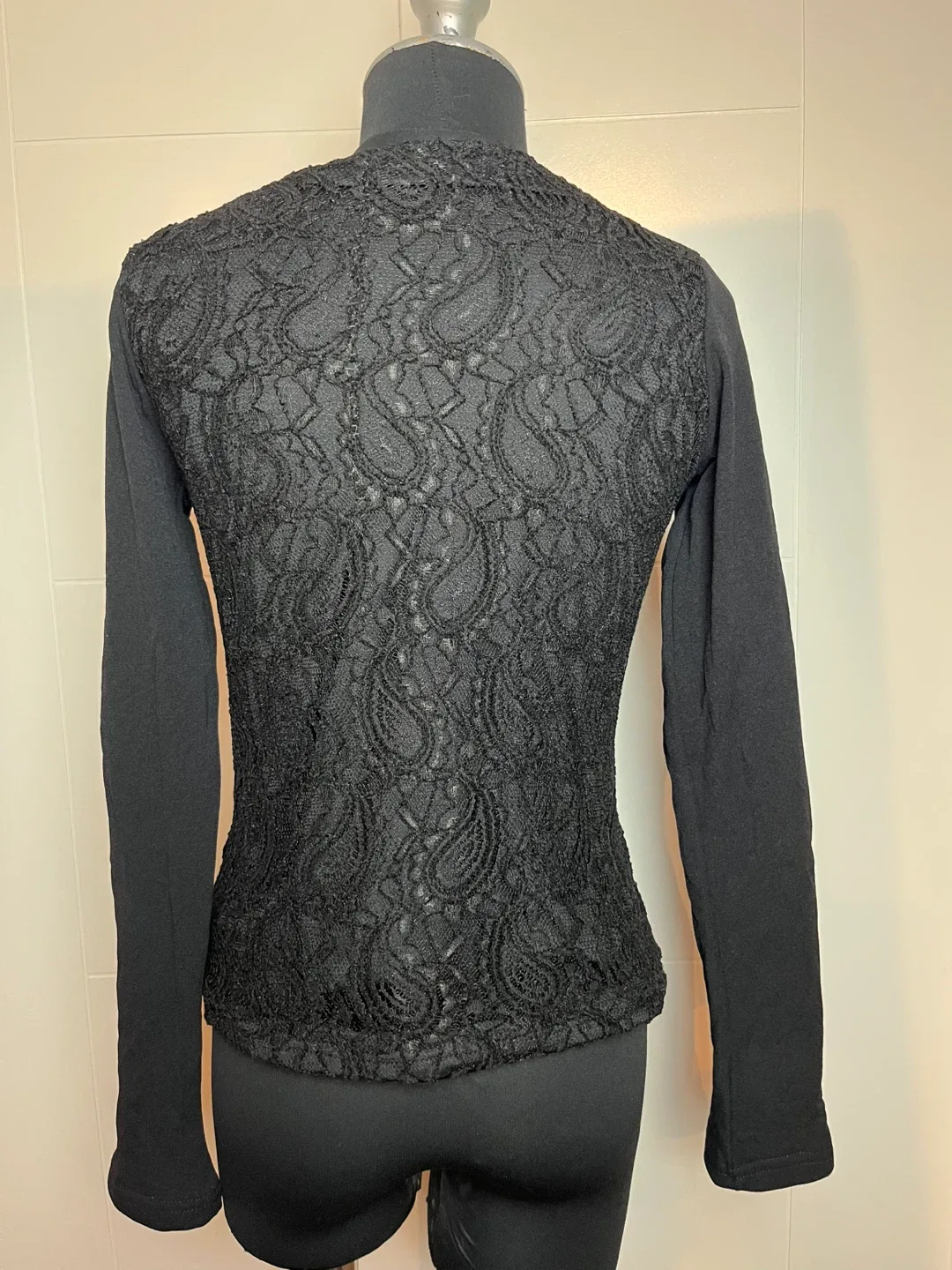 Eoo Black Lace Long Sleeve Top image indicator(3)