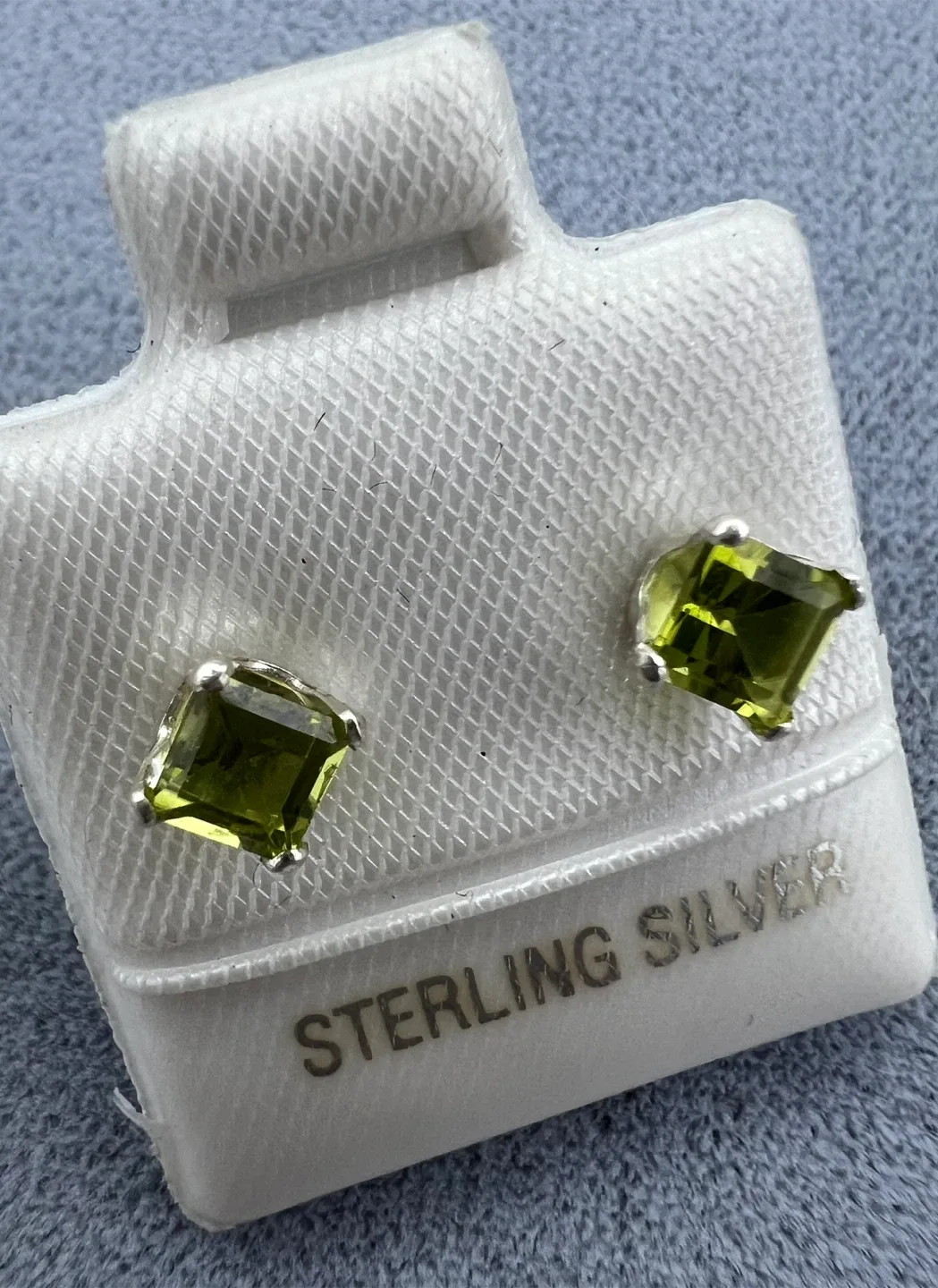 Sterling Silver Peridot Stud Earrings image indicator(7)
