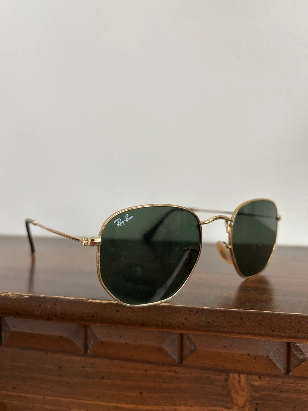 Ray-Ban Gold Hexagonal Sunglasses image indicator(2)