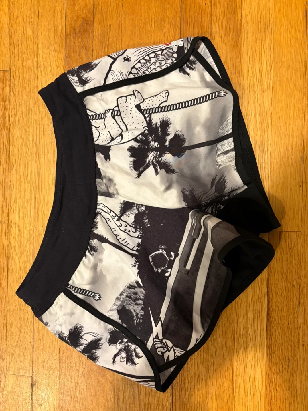 Assorted Women's Clothing image indicator(5)