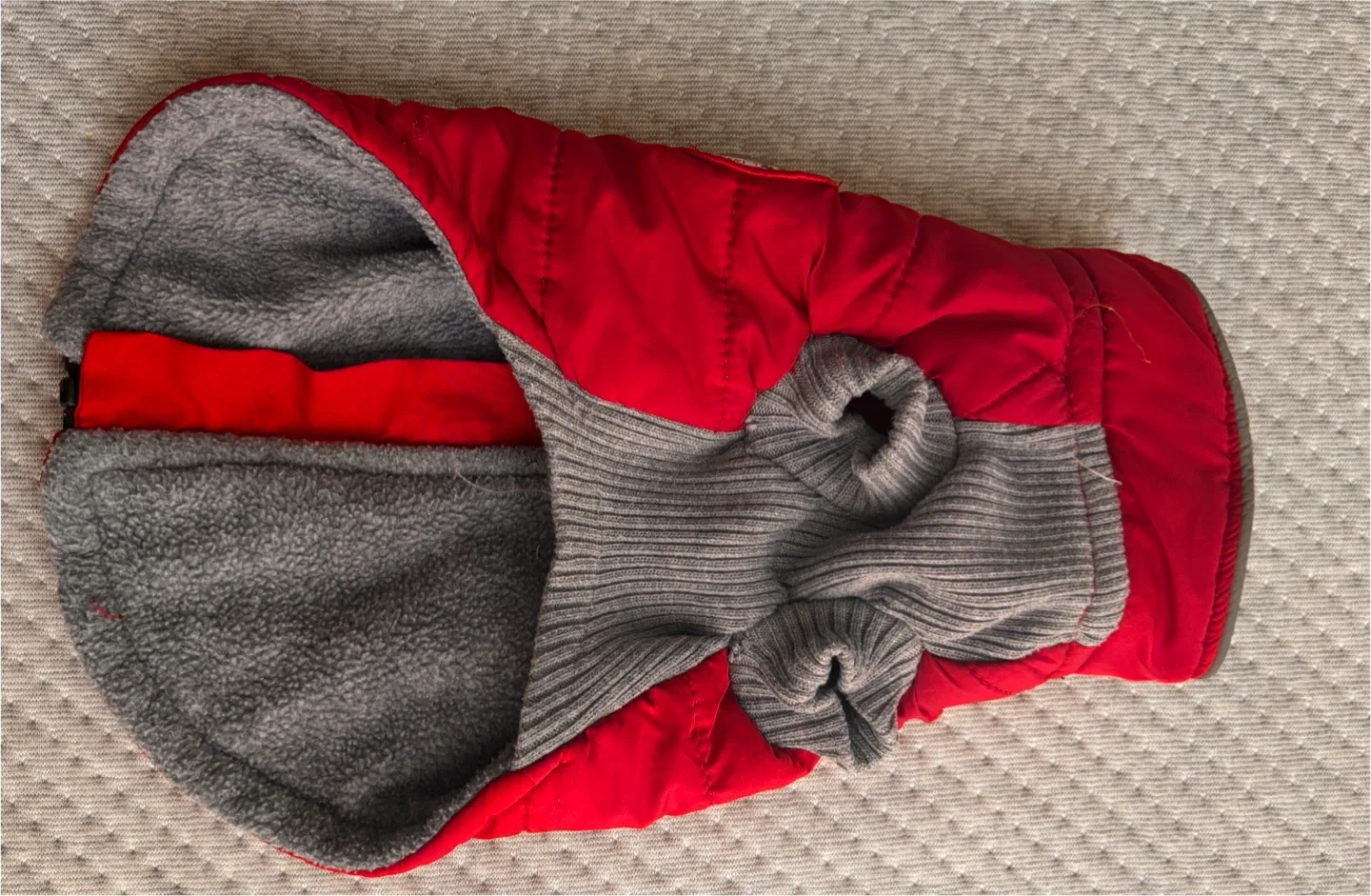 Xs Red Dog Puffer Vest image indicator(2)
